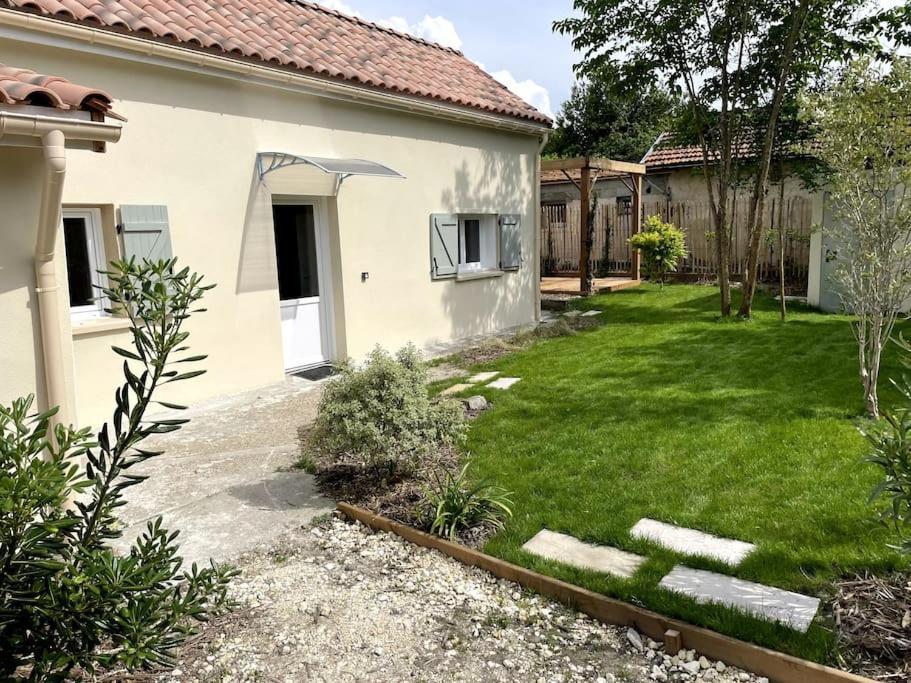 Petite Maison Avec Jardin Au Calme Floirac  Exterior foto